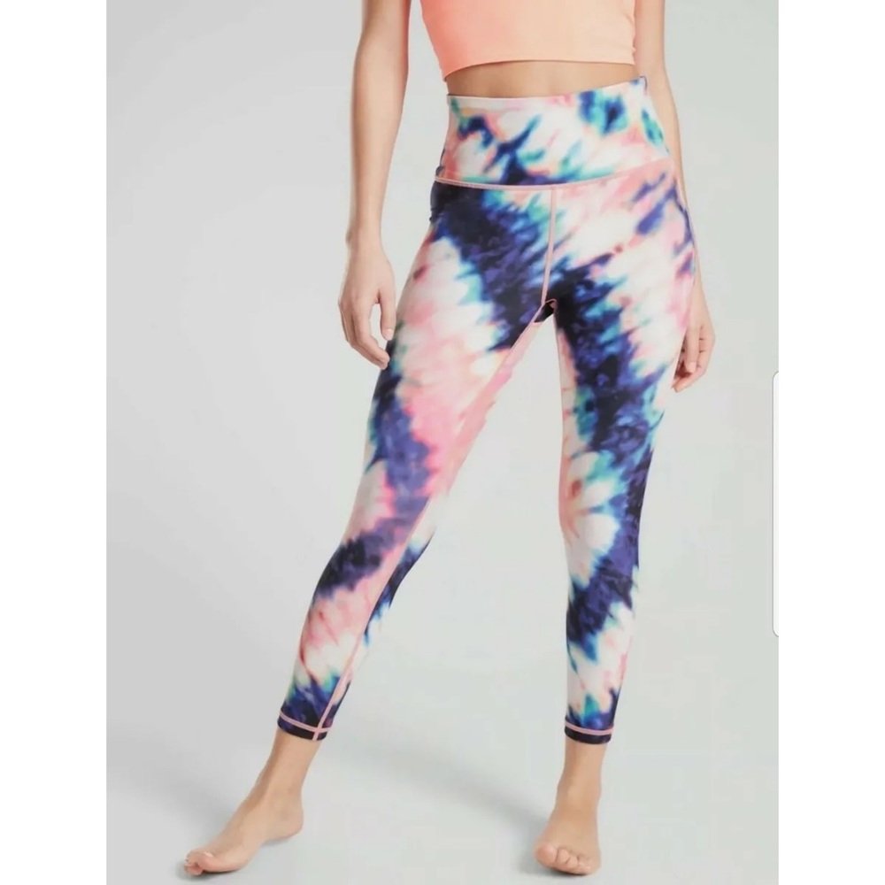 Athleta Elation Tie Dye 7/8 Tight Coral Athletic Leggings Activewear Gym Workout
